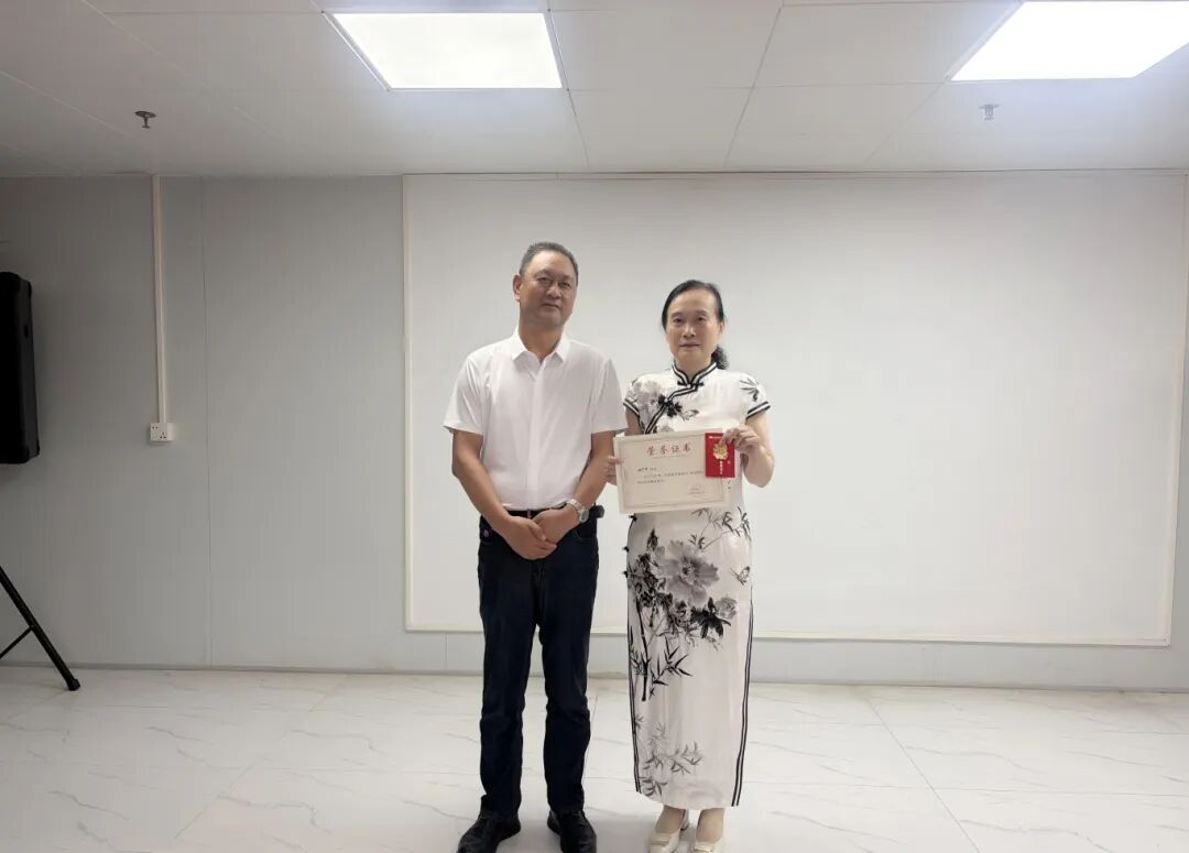 03 获奖科室 妇产科.JPG