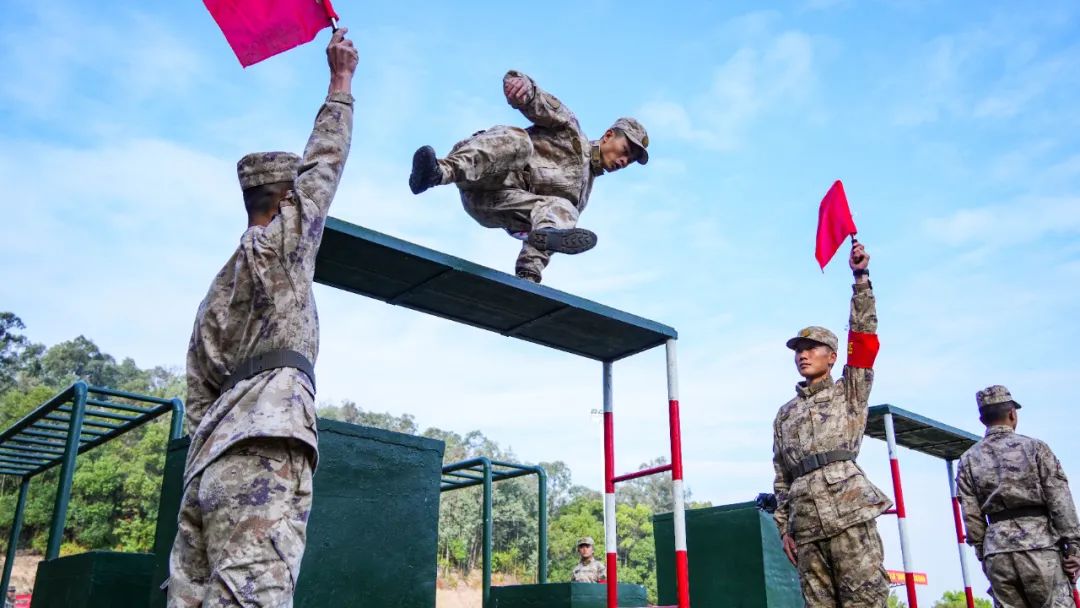 深圳鐵路春運(yùn)21天到發(fā)客流突破1100萬