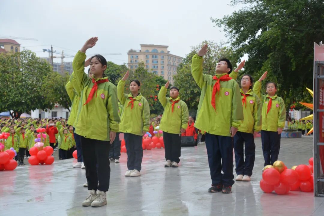 龙州镇新华中心小学举行2024年春季学期开学典礼