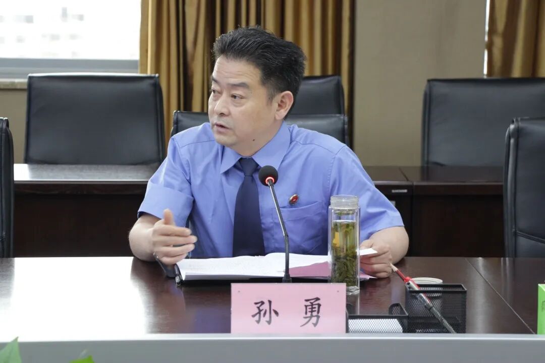 当前位置:>首页>检察要闻>河南省检察院办公室副主任齐广需,第七检察