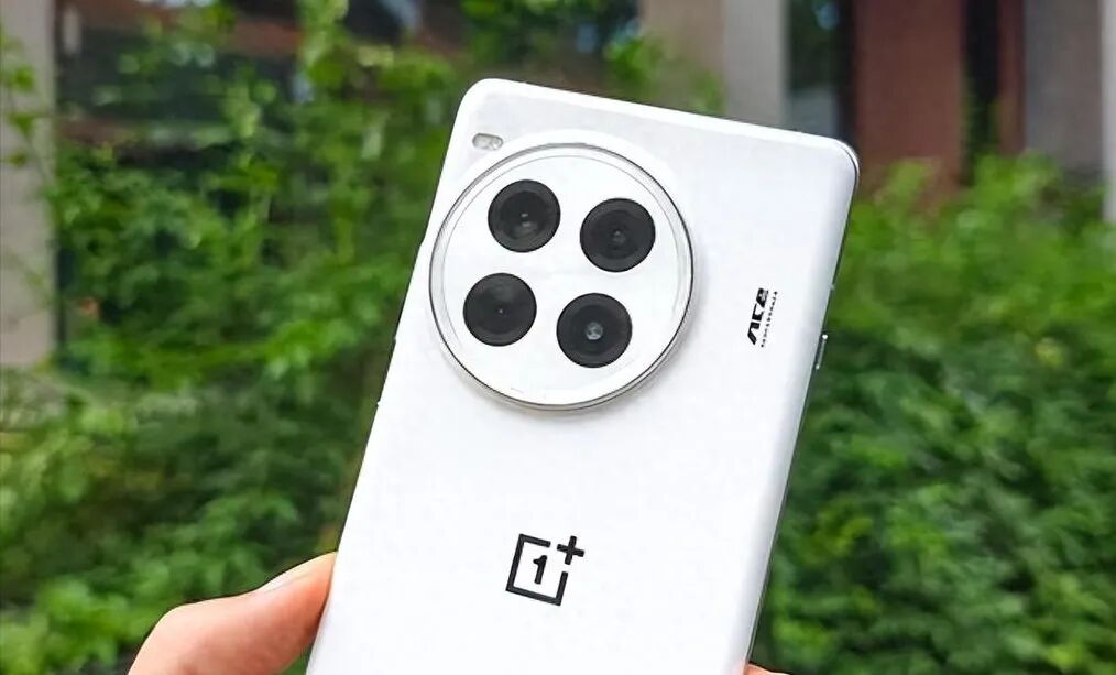 想6年不换手机，闭眼入手这3款，“16+512GB”大跳水，近乎零差评