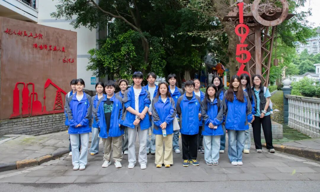 现代服务产业系学子走进社区博物馆，感悟匠心之美