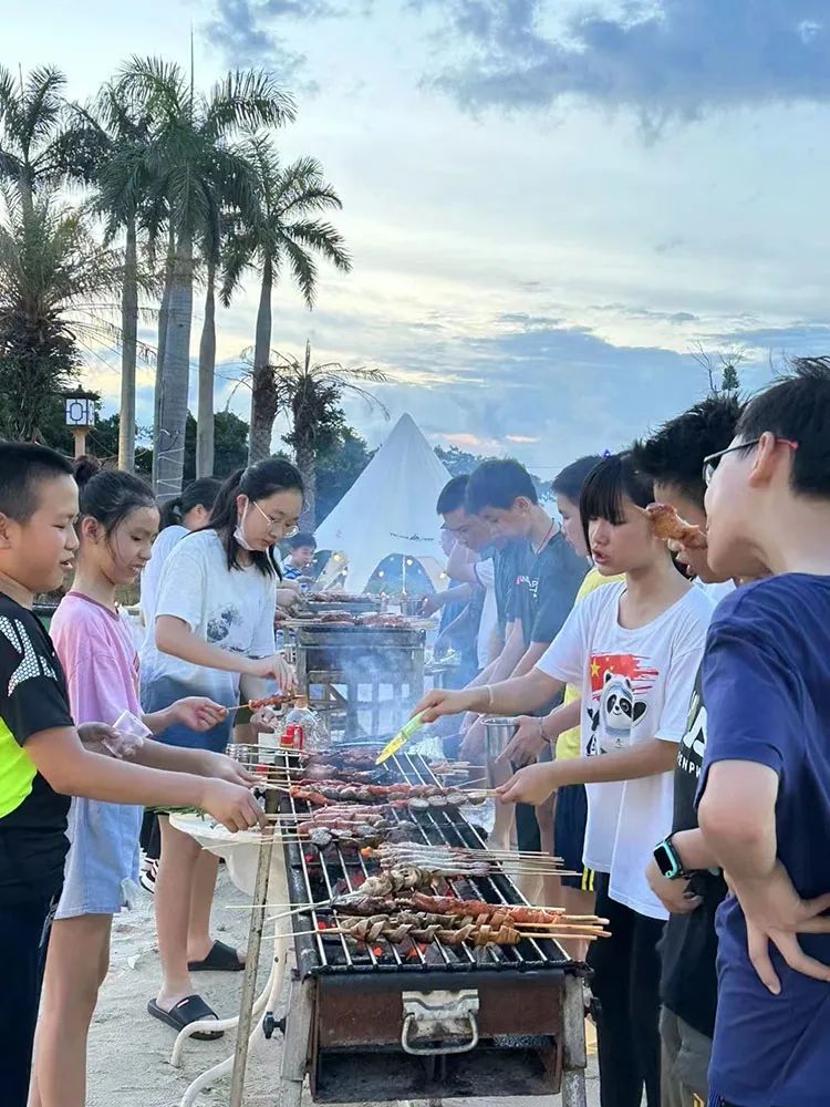 (17)夏日爆款【小众海边2日游】环球水上乐园冲浪，沙滩捉蟹BBQ，快艇登小众海岛浮潜&划桨板，住准四海景公寓-户外活动图-驼铃网