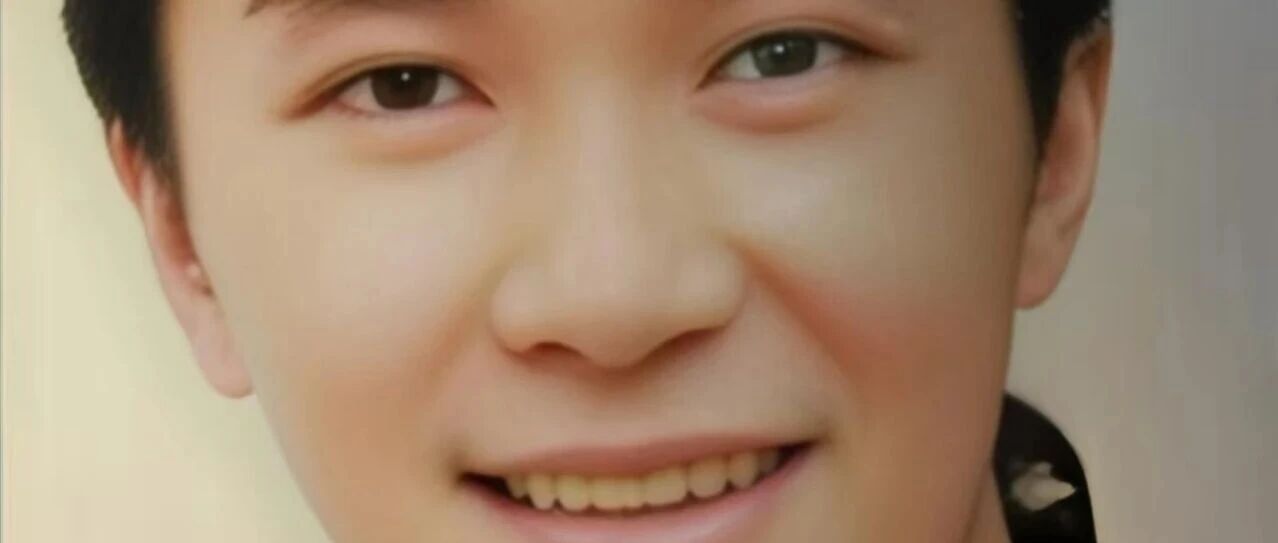 周星驰这张罕见照片,治愈了我疲惫的心绪