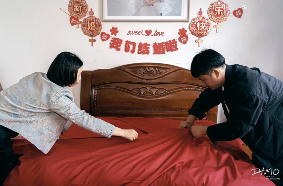 铺婚床有哪些讲究？结婚铺床的最佳时间 - 脉脉