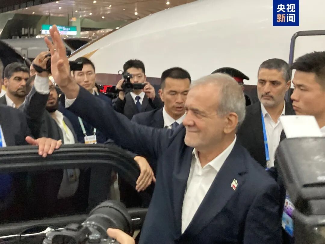 尼泊尔总理奥利抵京