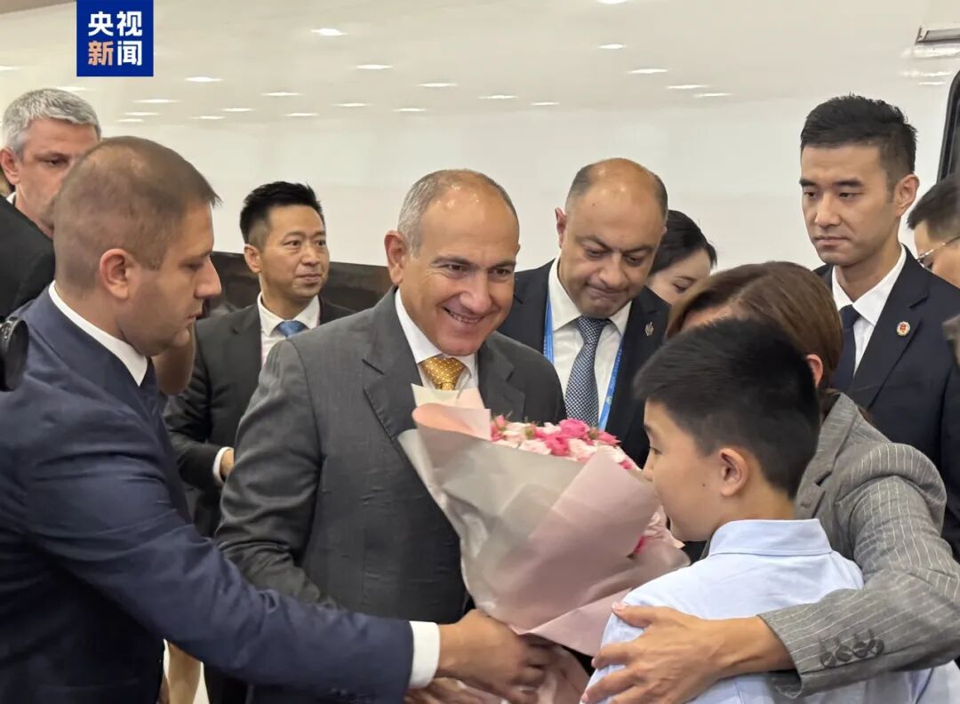尼泊尔总理奥利抵京
