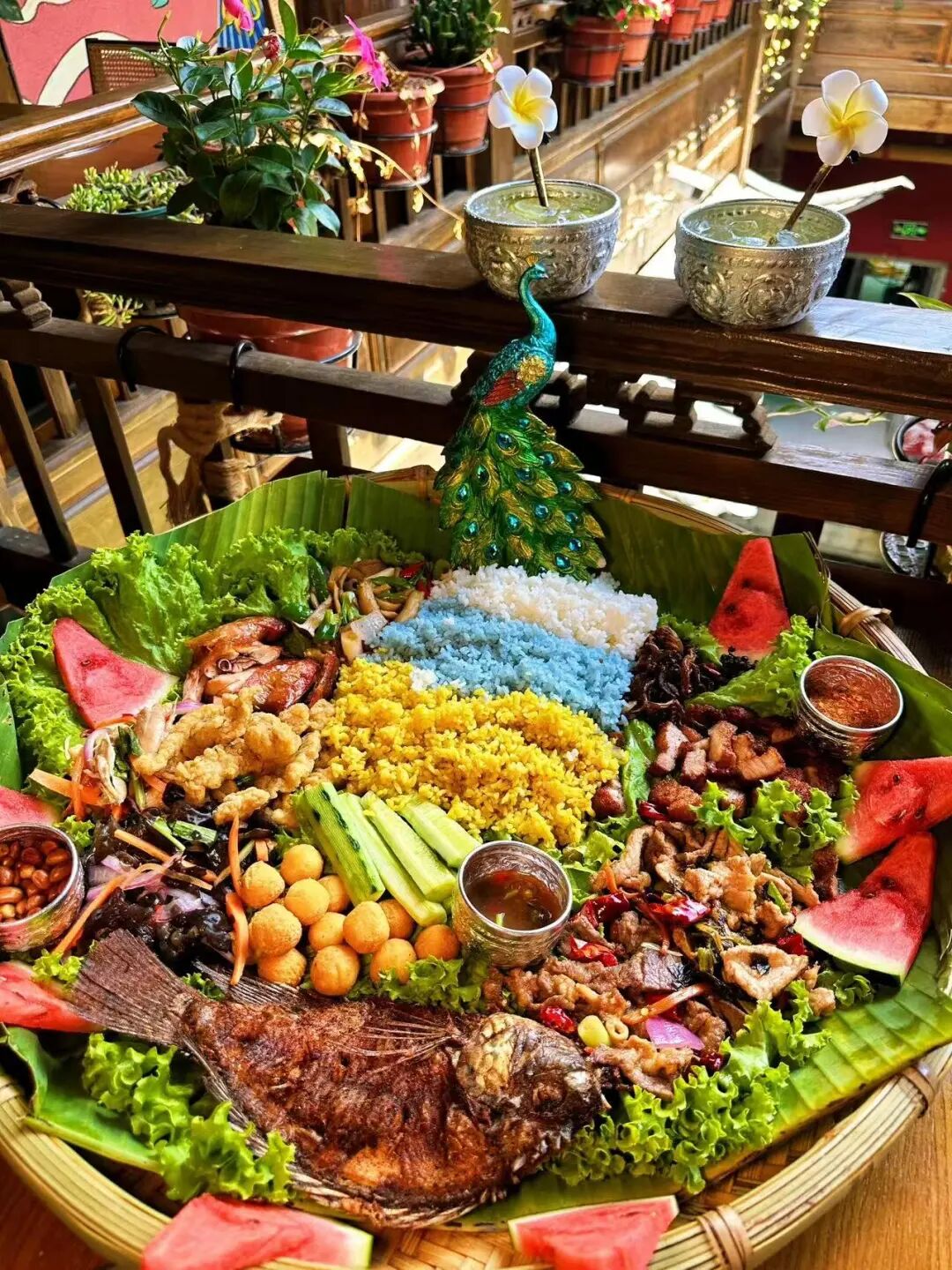 比阳朔更松弛，比腾冲更丰富！这个被《国家地理》称为“中国最美江湖”的地方，真的不一样！