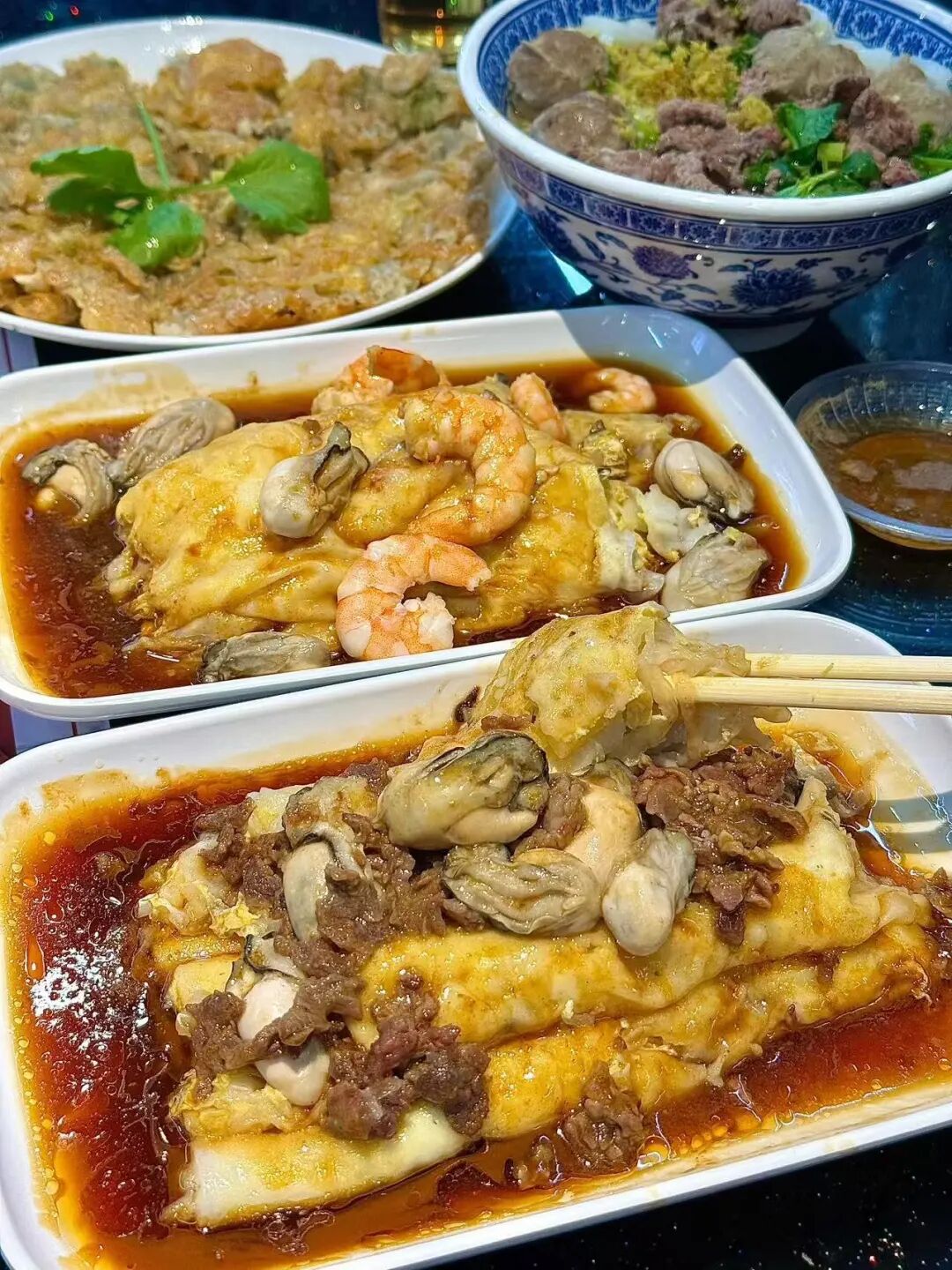 8元吃肠粉，10元喝糖水，中国最会喝粥的地方，200+小菜配白粥，一口生腌鲜哭了！