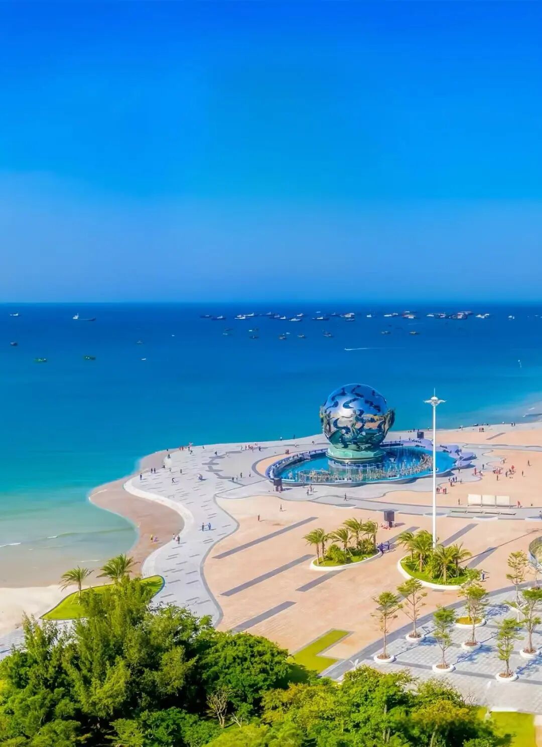 国内唯一可观鲸的海滨慢城，比三亚人少便宜，路的尽头就是海，超适合度假！