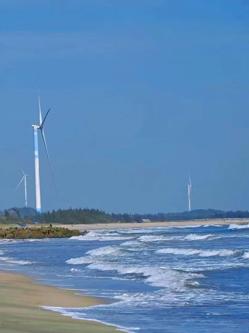 国内最具生活感的海滨老城，秋季看海不输威海，人均10块吃一顿，冷门又好逛