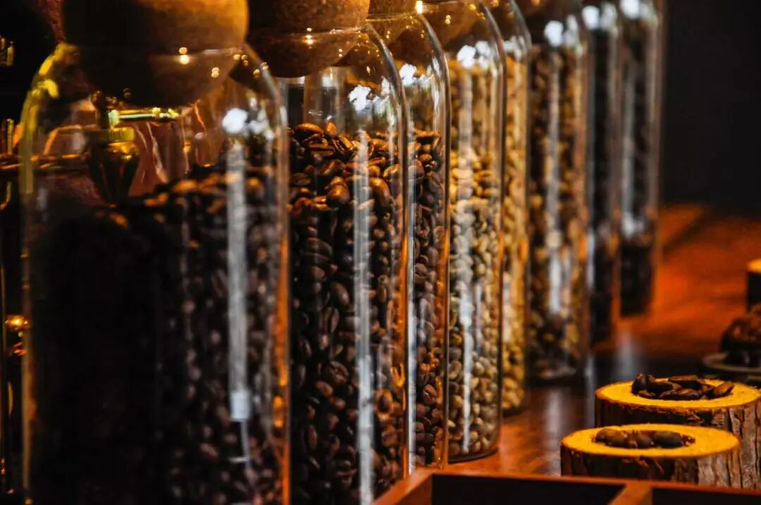 比昆明宜居，游客不及大理一半，来这座“适合发呆”的小城，3元茶水免费续，10元咖啡喝到爽，洗掉一身班味