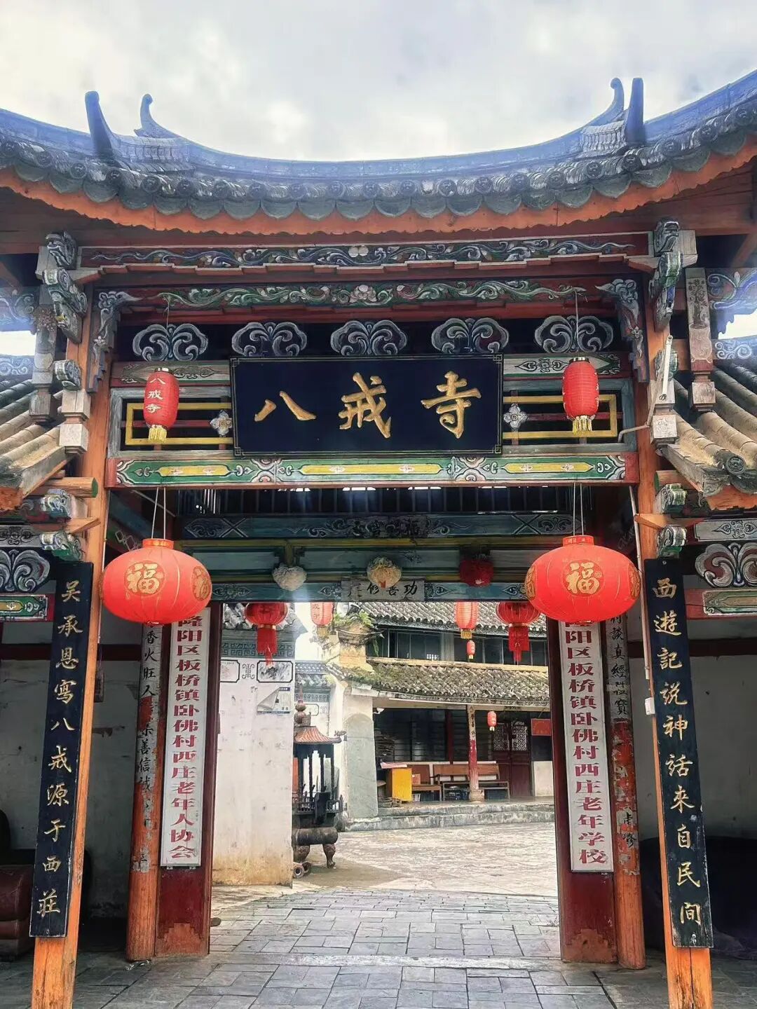 比昆明宜居，游客不及大理一半，来这座“适合发呆”的小城，3元茶水免费续，10元咖啡喝到爽，洗掉一身班味