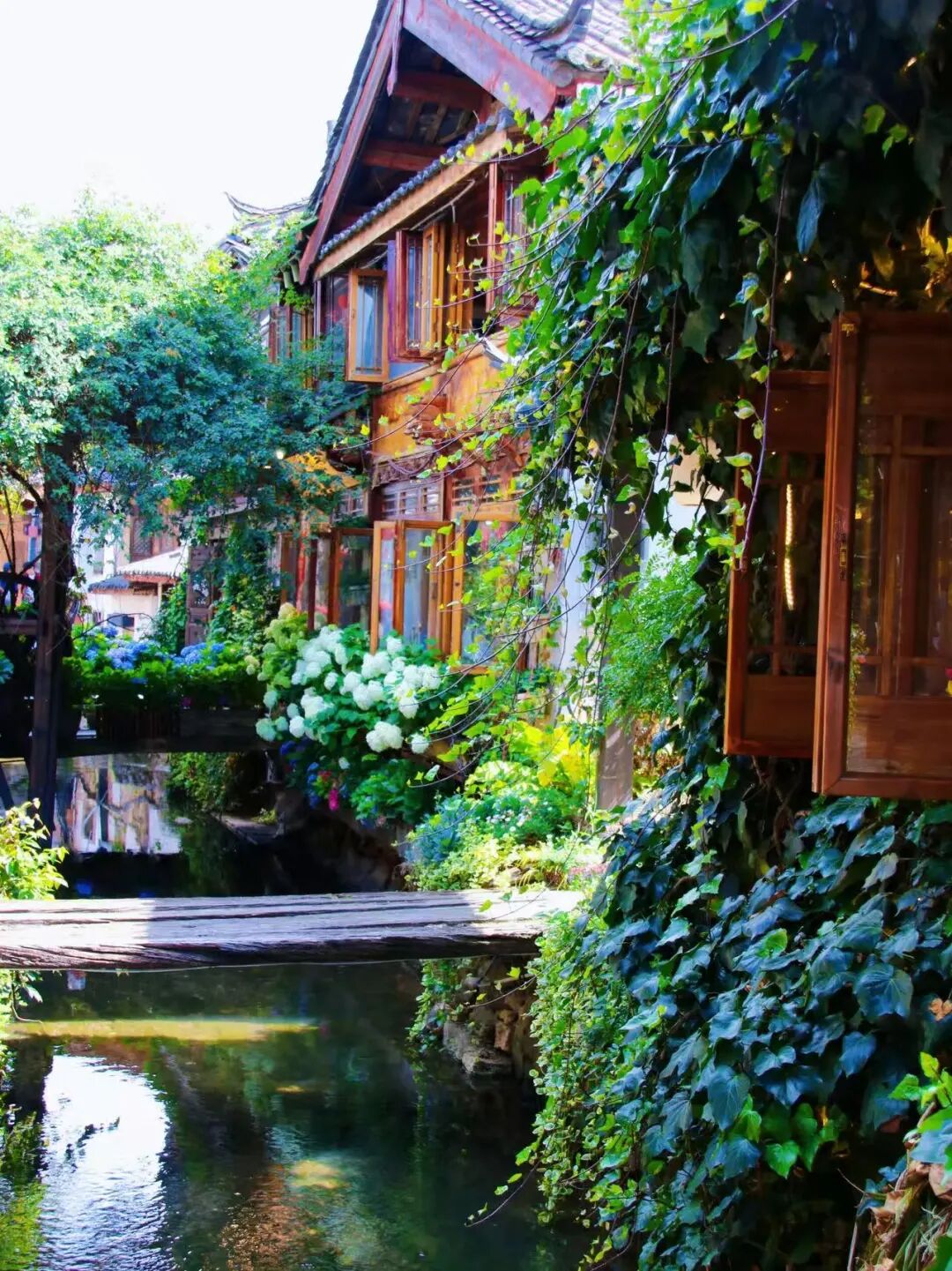 比阳朔更松弛，比腾冲更丰富！这个被《国家地理》称为“中国最美江湖”的地方，真的不一样！