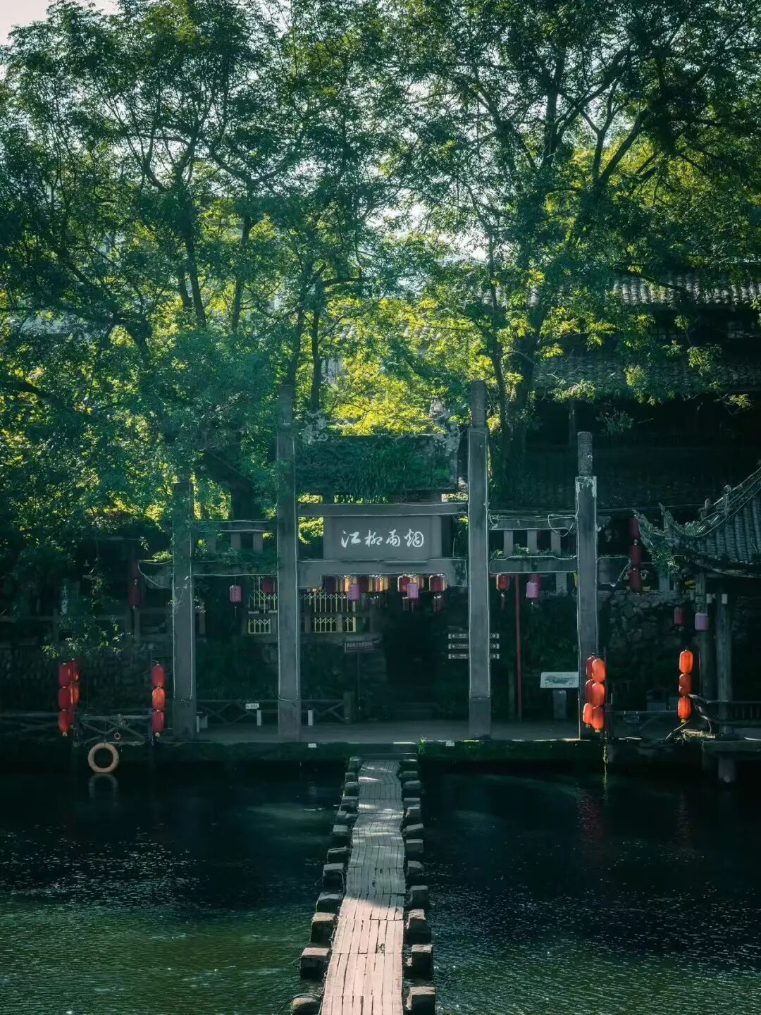 高铁直达！这座巴适老城，美食不输乐山，还是苏东坡的快乐老家，适合周末反向出游！