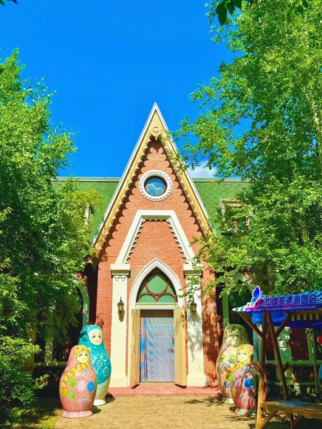 中俄互免签证后，火了的这座老城！满街俄罗斯人，高呼物价太便宜，却冷门到0攻略！