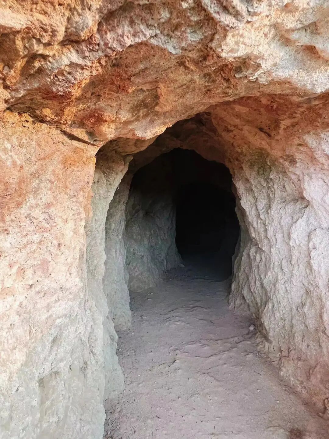 堪称人间仙境，央视多次点名推荐，不费钱不需攻略，倦了就来小住几天