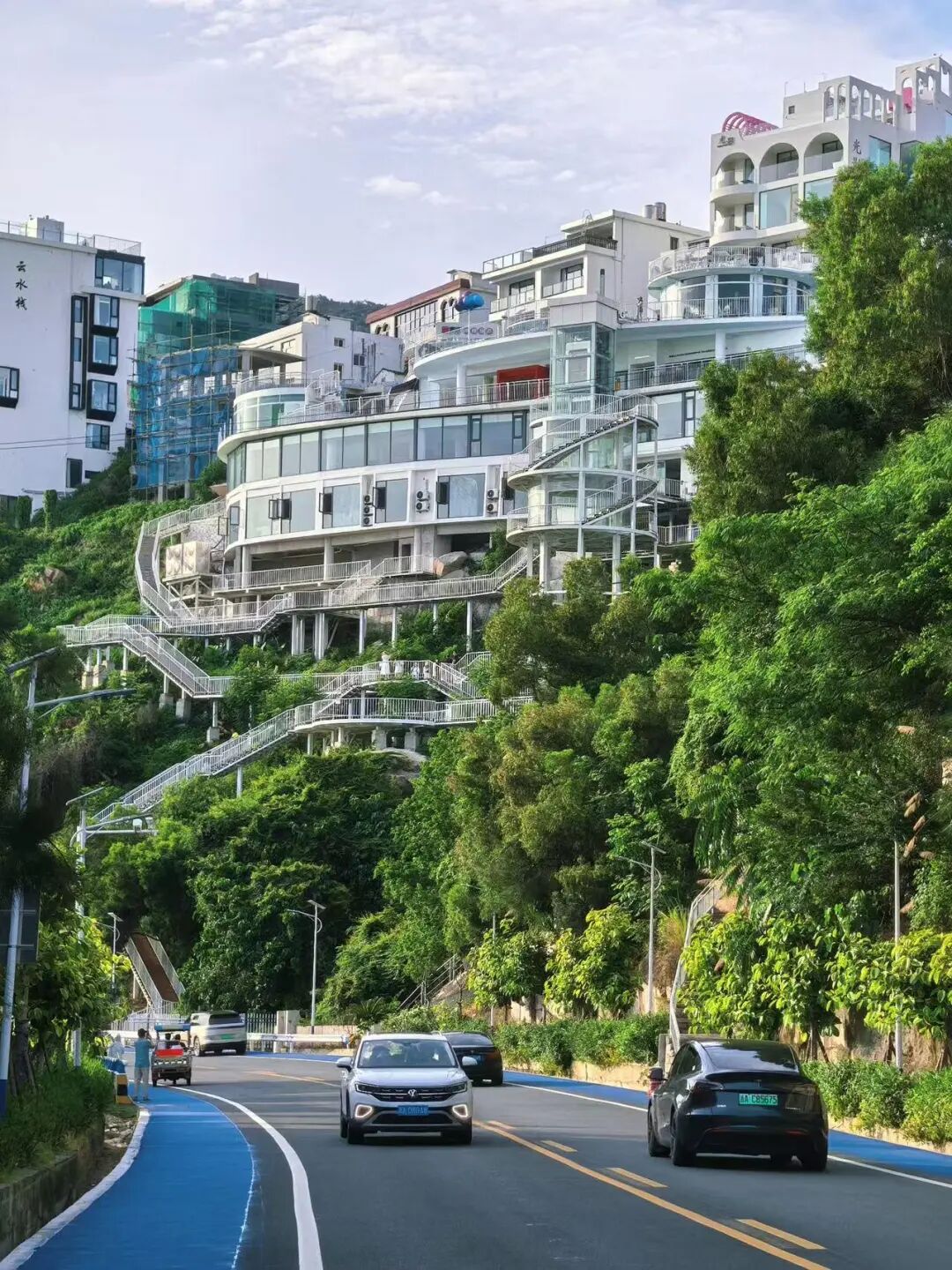 十一反向游的山海小城，人少景美，坐拥中国最美海岸线，人均50+海鲜随心吃