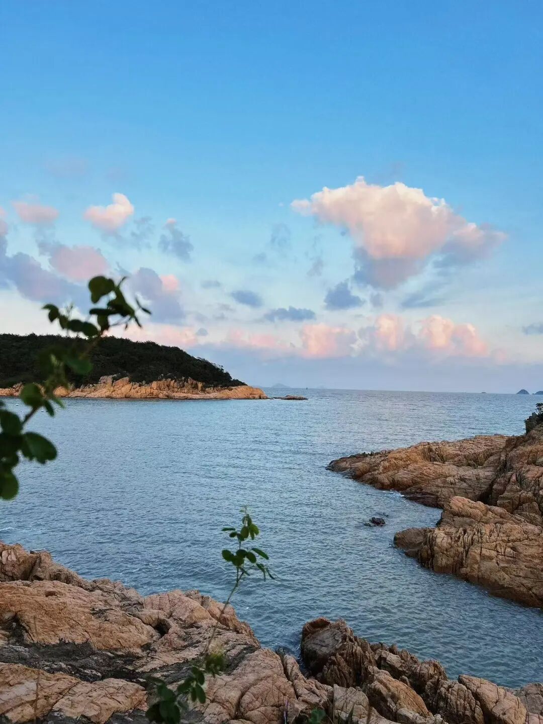 去了趟“梭子蟹之乡”，岛屿不输三亚，开渔季海鲜肥美便宜到哭，人均500玩3天！