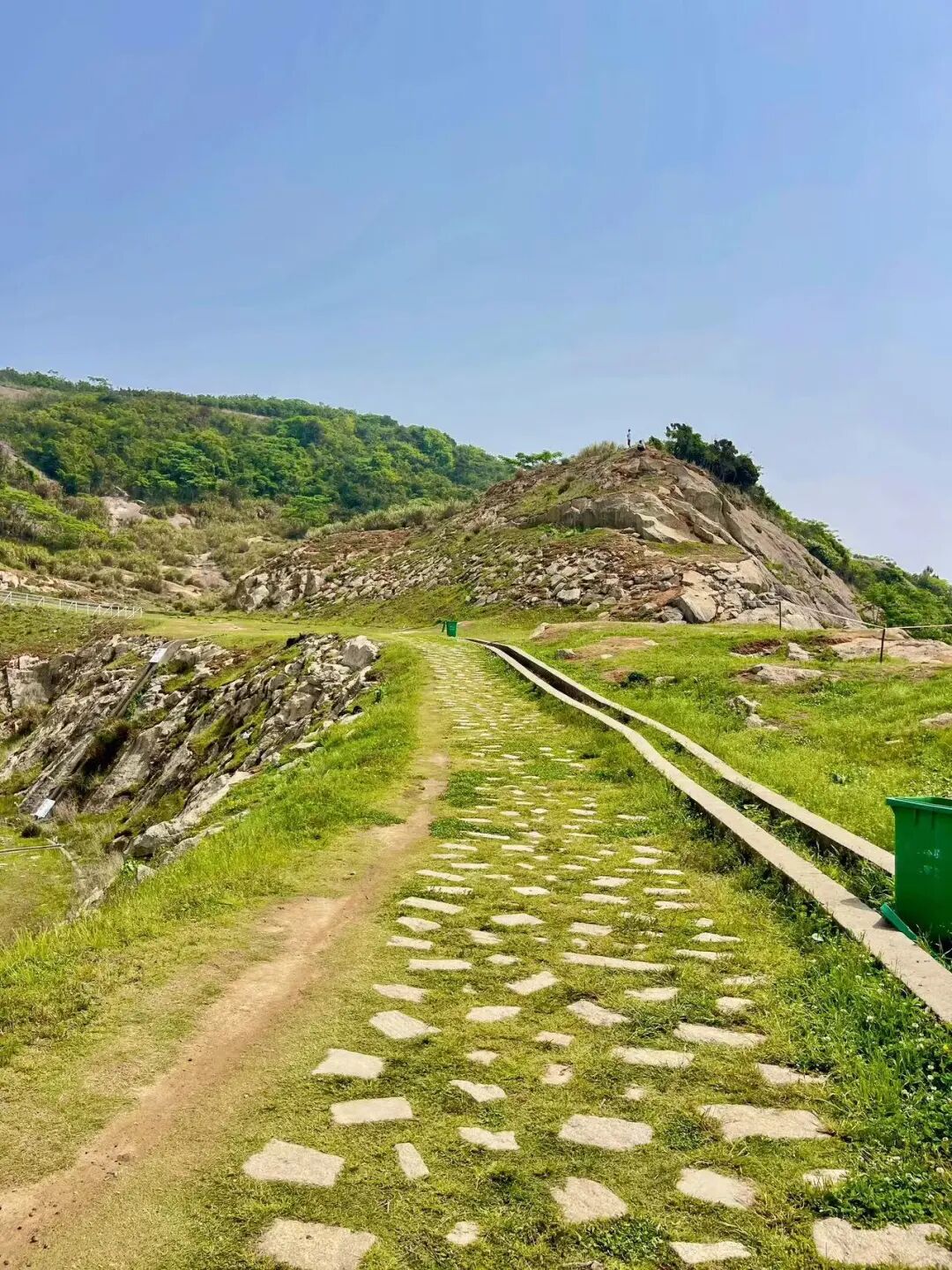 去了趟“梭子蟹之乡”，岛屿不输三亚，开渔季海鲜肥美便宜到哭，人均500玩3天！