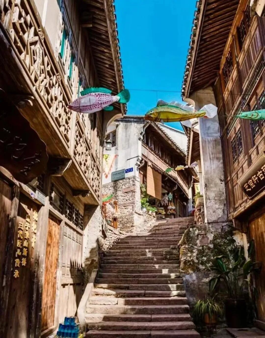 去了趟“梭子蟹之乡”，岛屿不输三亚，开渔季海鲜肥美便宜到哭，人均500玩3天！