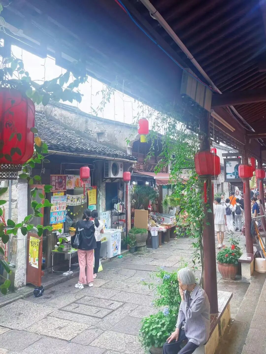 中国最“臭”的城市：臭晕游客，吃吐无数人！比柳州还“上头”，却让鲁迅表白！穷游必去，比苏杭更诗意