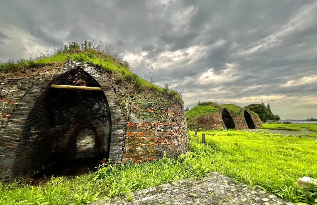 不是乌镇，不是周庄，这个被严重低估的避世古镇，不费钱，不需要攻略！800元就能玩到爽