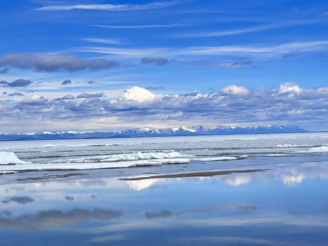 直飞3h，往返1.8k+！直抵「地球蓝宝石」心脏，住进湖畔木屋，享受20℃的悠闲夏日！