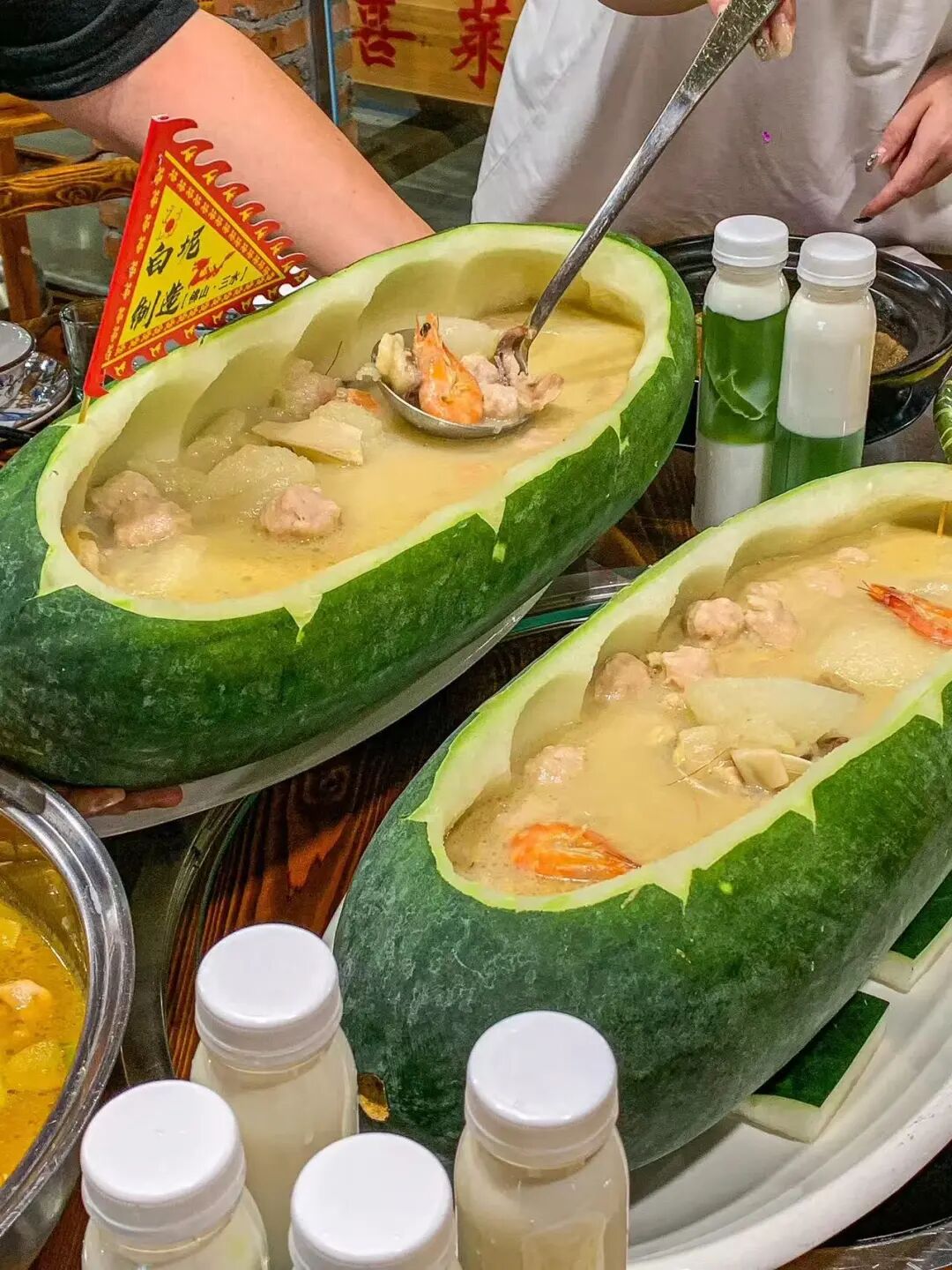 高铁20min直达，中国最能打的城市，古街园林逛到上头，还有遍地神级美食！