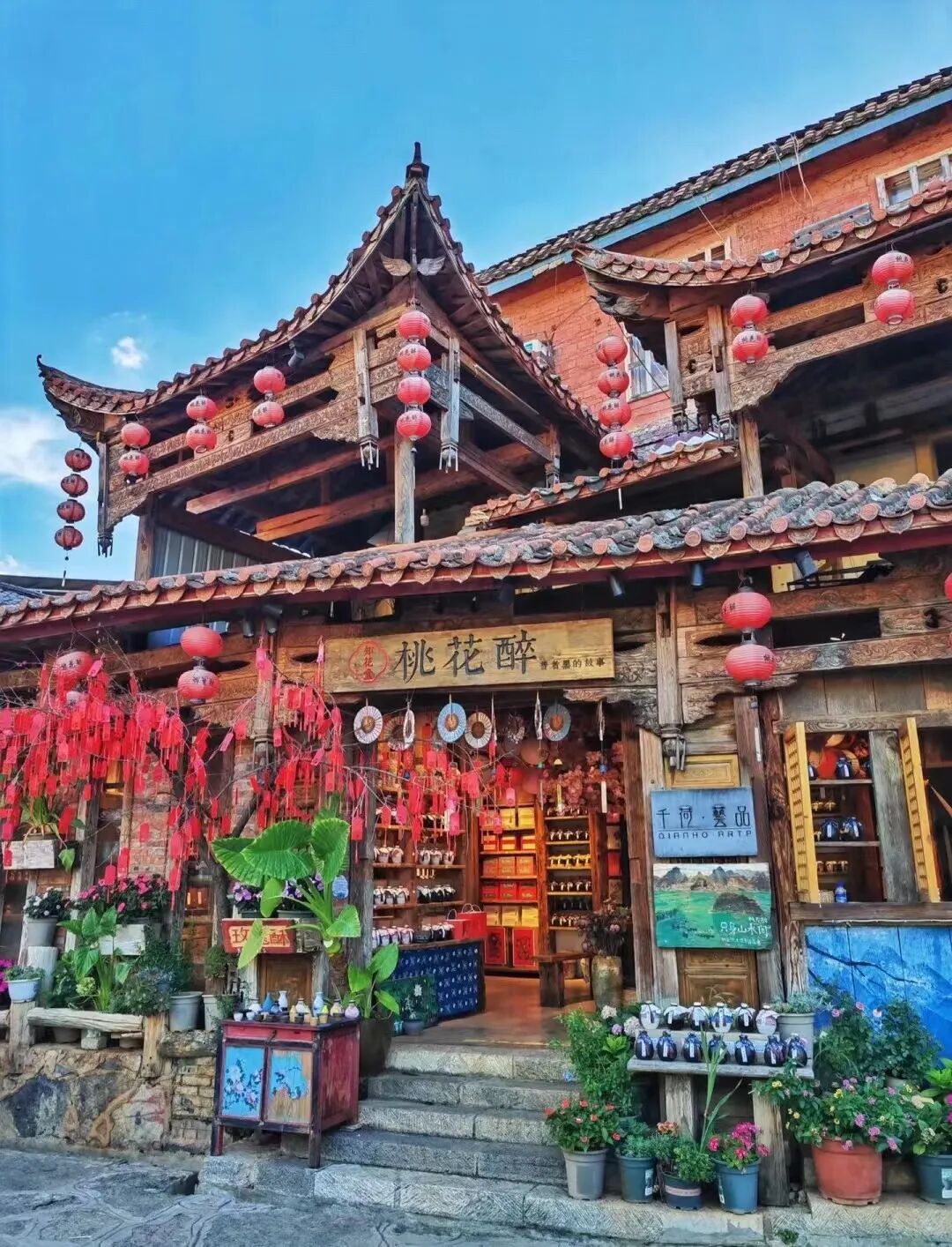 比六盘水小众，这个避暑世外桃源，夏季均温22℃！山水比桂林诗意，2万亩荷花正花开成海