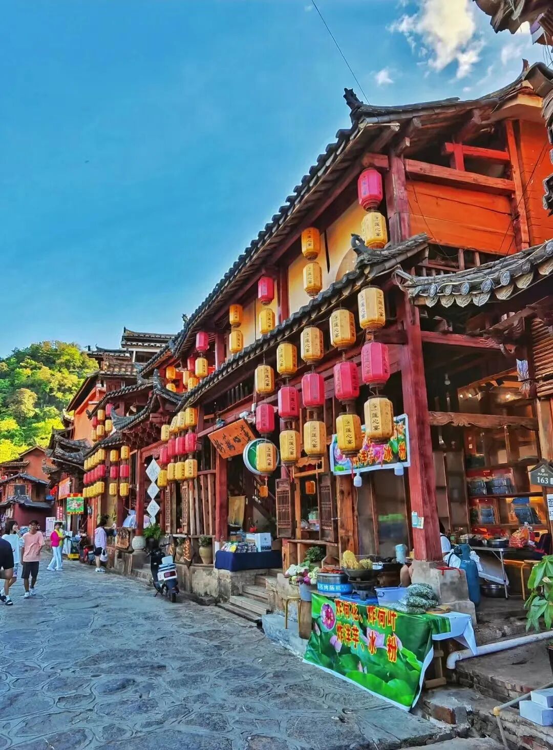 比六盘水小众，这个避暑世外桃源，夏季均温22℃！山水比桂林诗意，2万亩荷花正花开成海