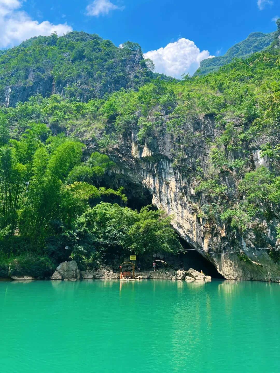 免门票的 国内小众旅游地！真的比小七孔美太多倍！美哭了！