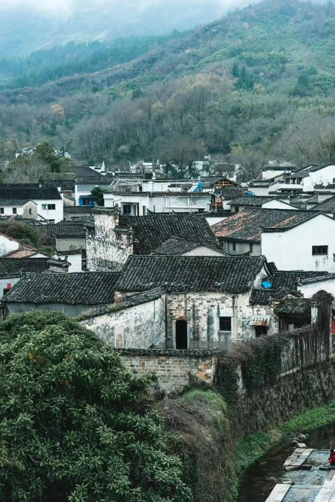 又挖到一座避世的神仙小城，古村比宏村更美，还有条风靡驴友圈的自驾线！