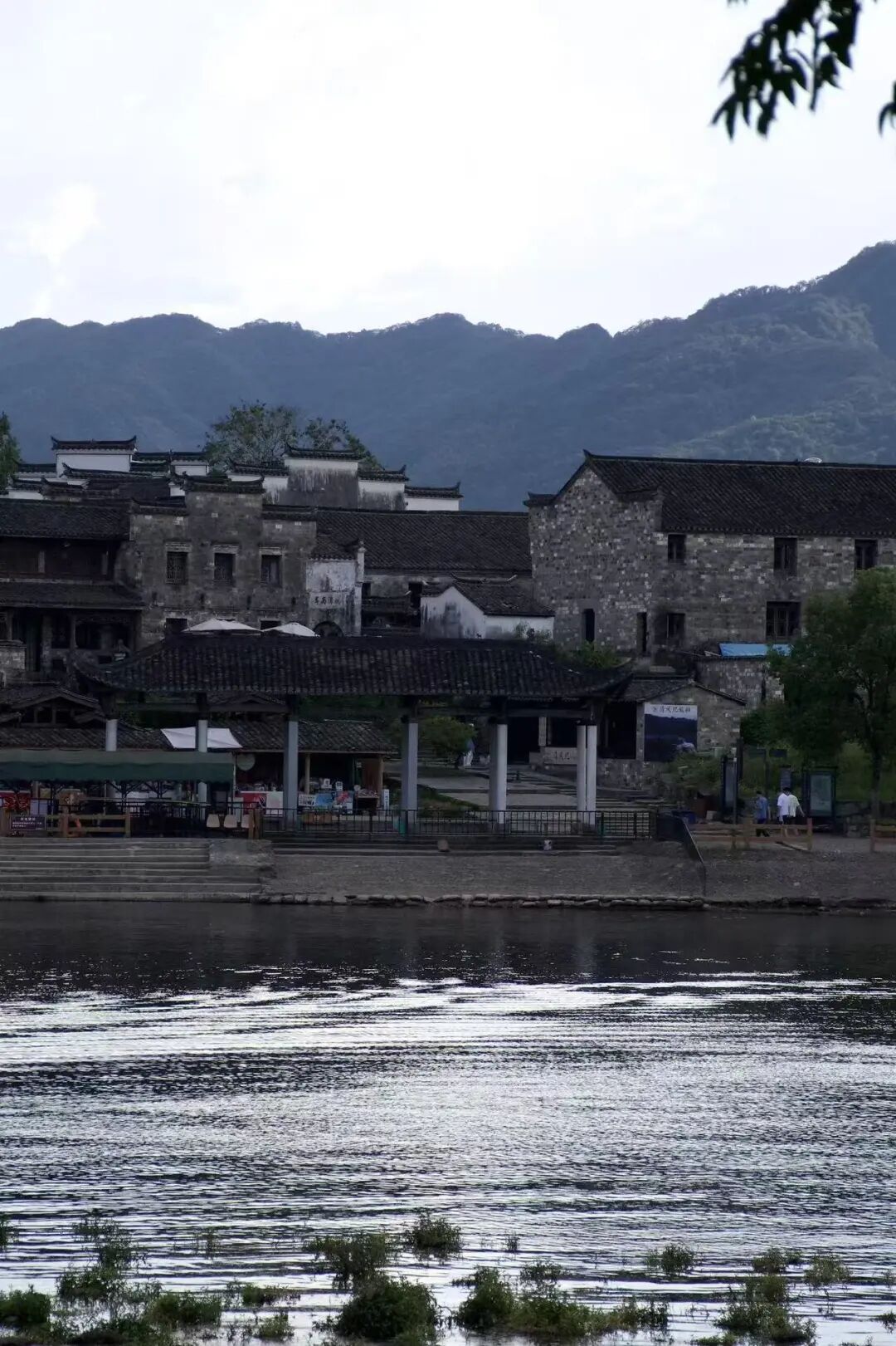 又挖到一座避世的神仙小城，古村比宏村更美，还有条风靡驴友圈的自驾线！