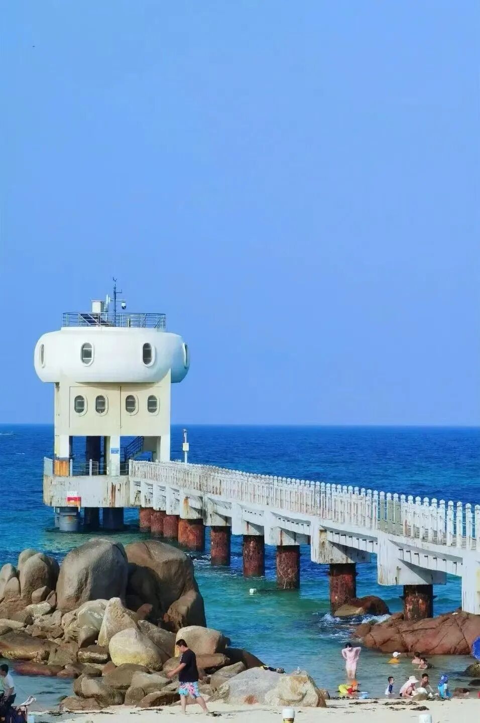 机票比三亚便宜，比成都安逸，小吃不逊于广州，这里的冬天超适合避寒