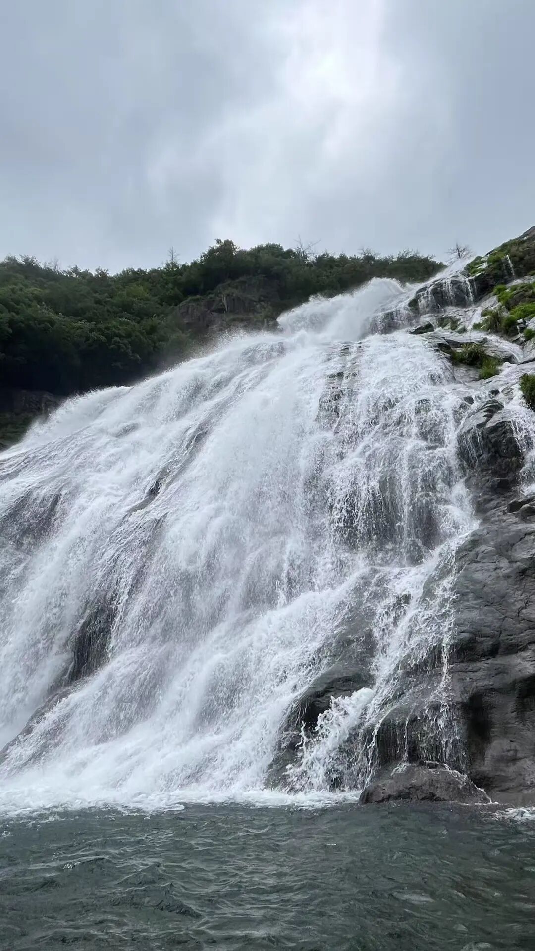 被严重低估的冷门小城！均温26℃，漂流玩水，古村原始，夏天来避暑太爽了！
