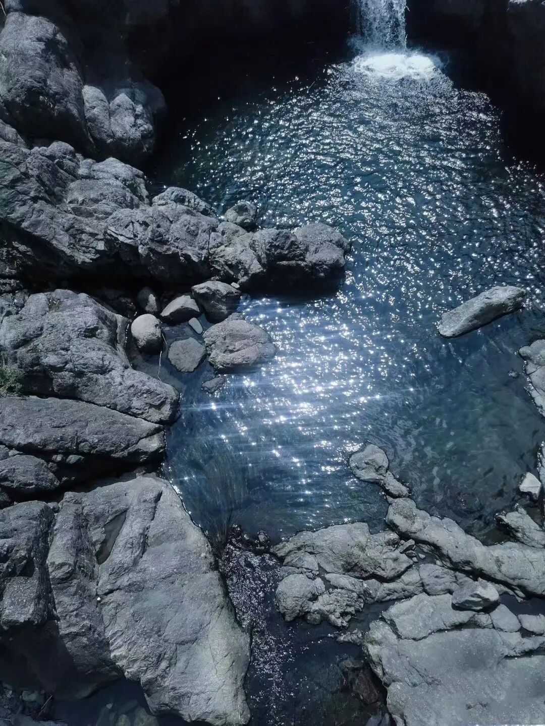 被严重低估的冷门小城！均温26℃，漂流玩水，古村原始，夏天来避暑太爽了！