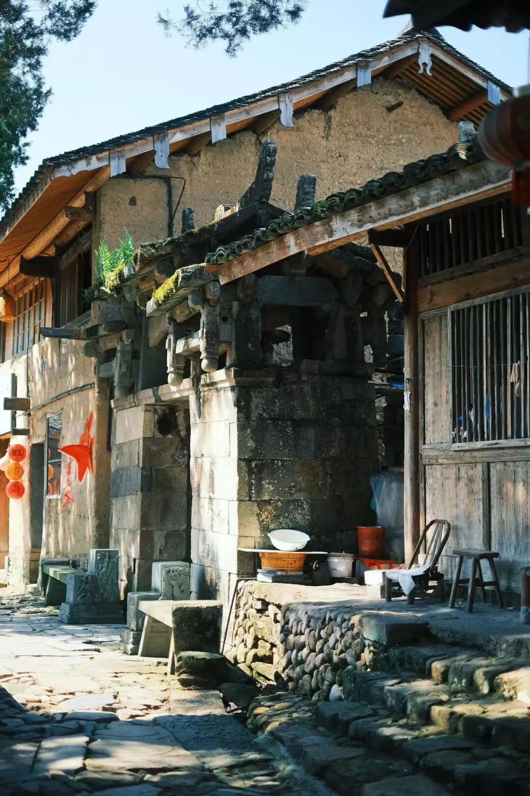 国庆人超少！风吹麦浪的文艺小县城，2h直达，喝咖啡吃河鲜，山水媲美张家界！