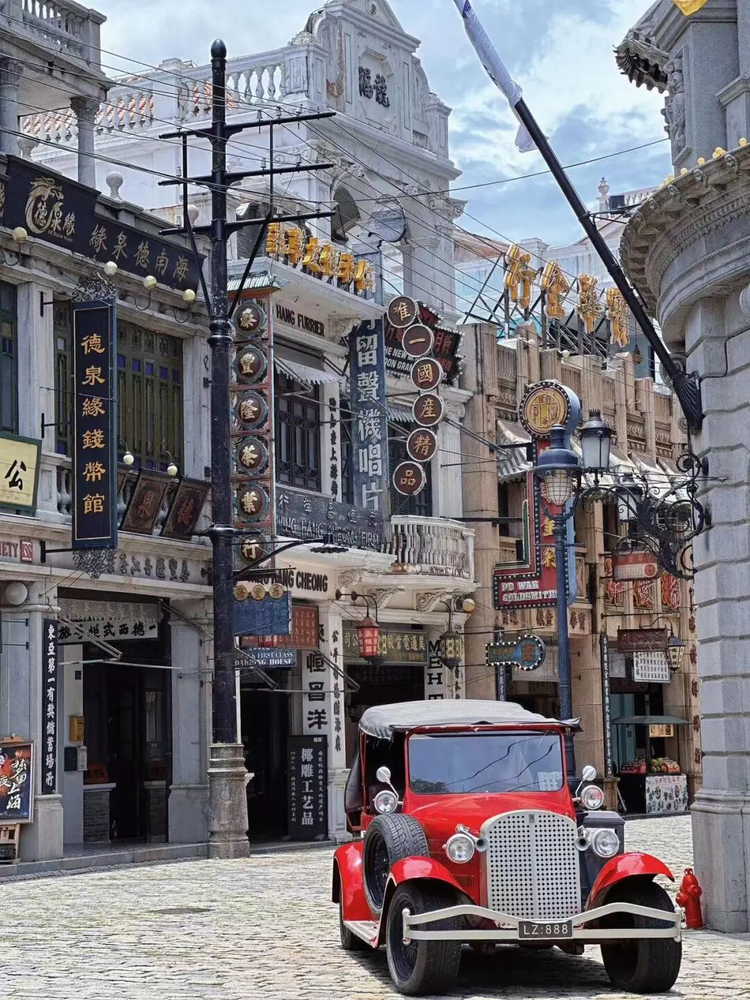 机票仅300+，最适合养老的海滨慢城，人均￥40炫早茶，6元椰子当水喝