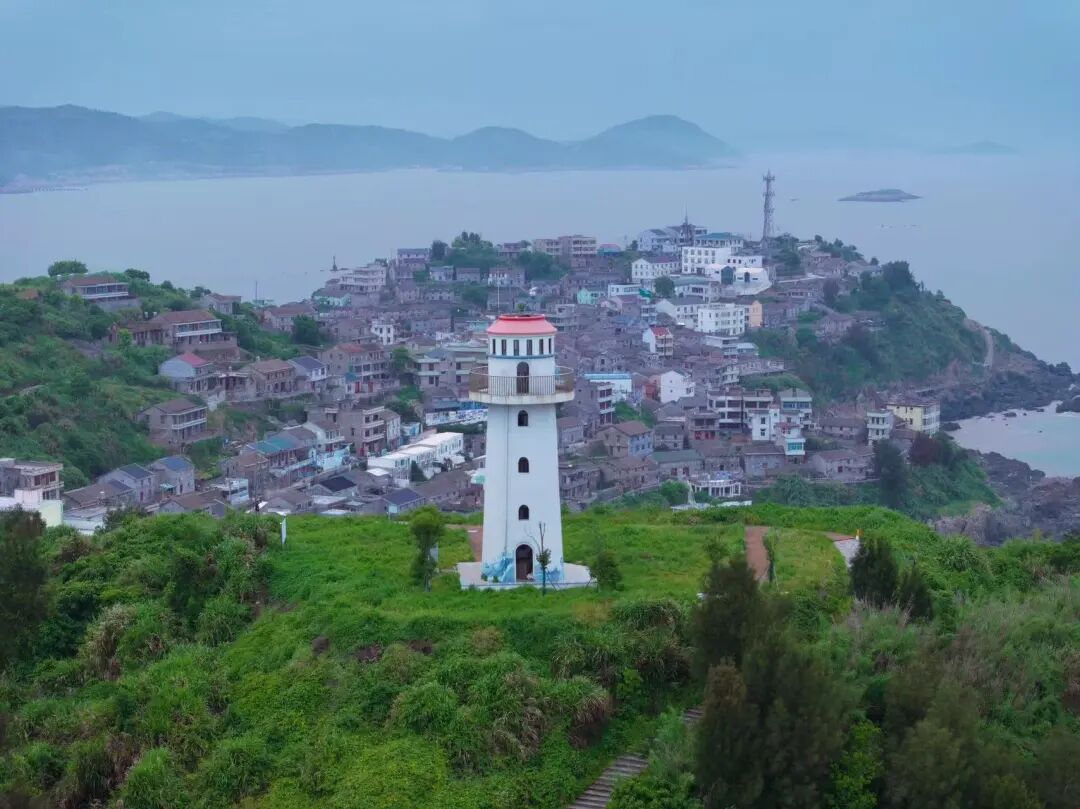 几乎0游客的山海秘境，海鲜不输象山，海岛比舟山淳朴，满街小吃炫不停！