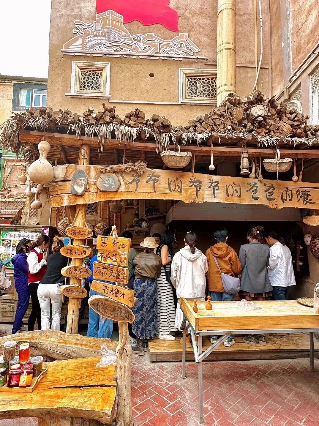 中国最“懒”的城市，人人睡到大中午，不加班不内卷，游客还要倒时差，去一次就被惊艳了！