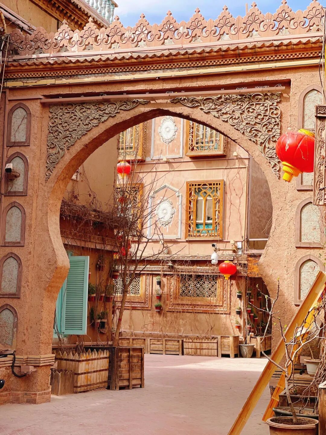 中国最“懒”的城市，人人睡到大中午，不加班不内卷，游客还要倒时差，去一次就被惊艳了！