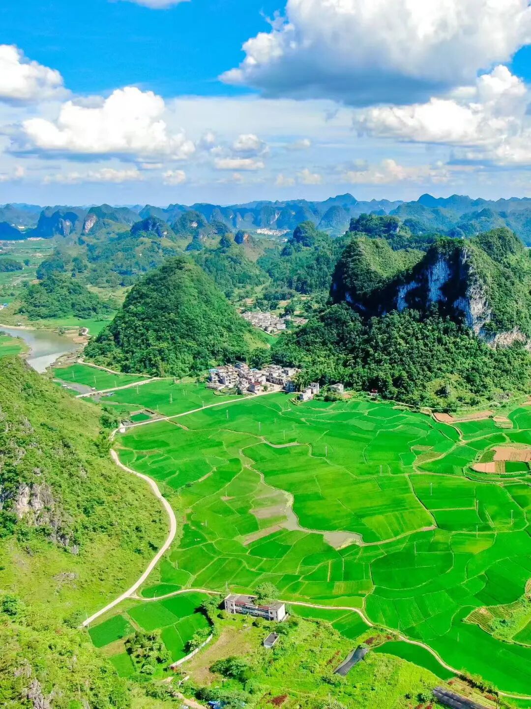 山水不输桂林，物价不及一半，这座夏天才25℃的避暑小城，冷门到无人知！