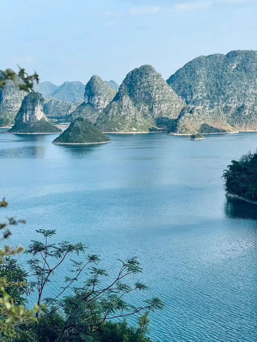 山水不输桂林，物价不及一半，这座夏天才25℃的避暑小城，冷门到无人知！