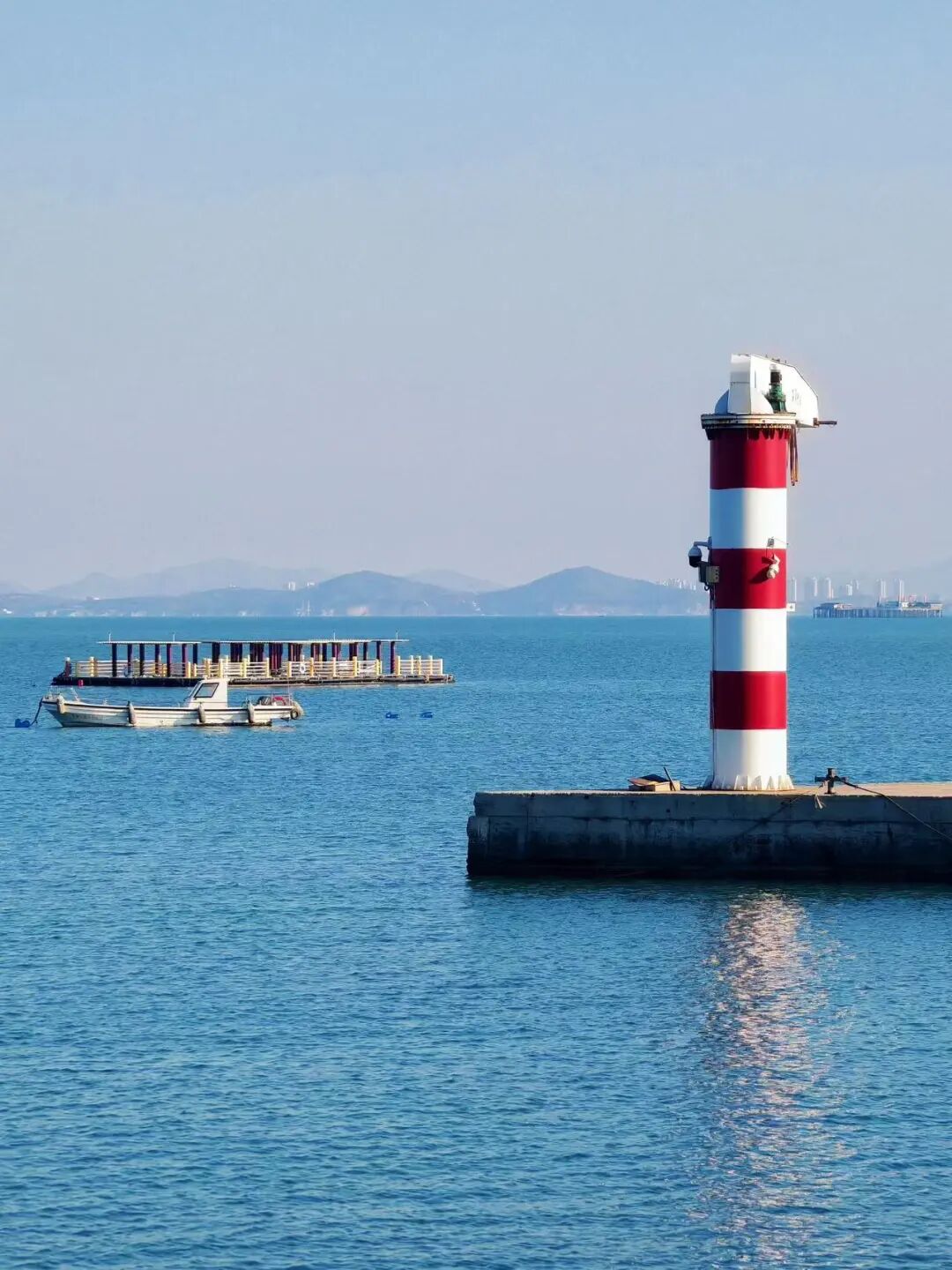 国内宜居城市TOP1，却一直不火，4块钱一碗面，出门就是海，海鲜和水果论盆吃