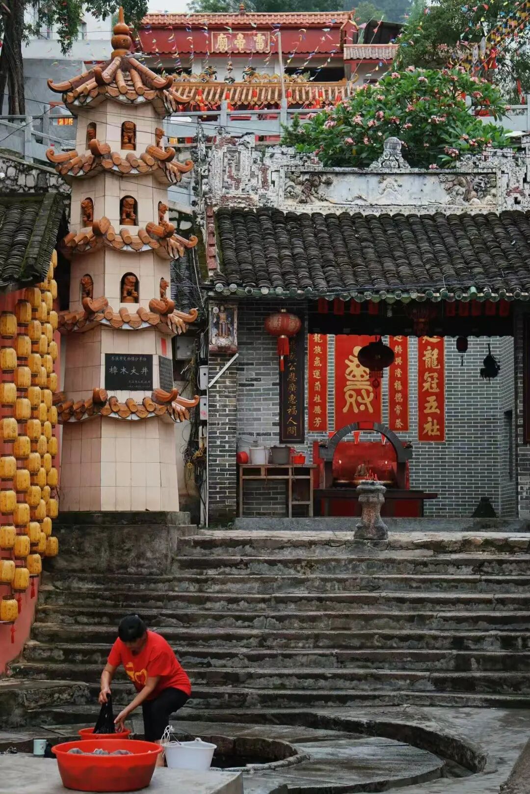 又挖到一座被低估的小城！高铁直达，嗦粉自由，低调的美食江湖藏不住了！