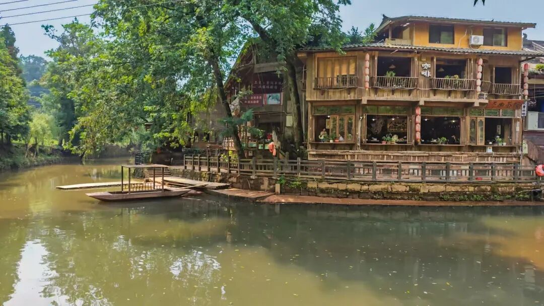 比成都人少，比川西低调，它才是国内最逍遥的宝藏地，坐拥世界级云海，却总被略过…