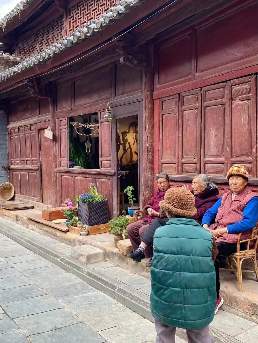 比大理原始，比丽江清净！这座活着的慢城，气候舒适，物价不高，太适合来隐居躺平了