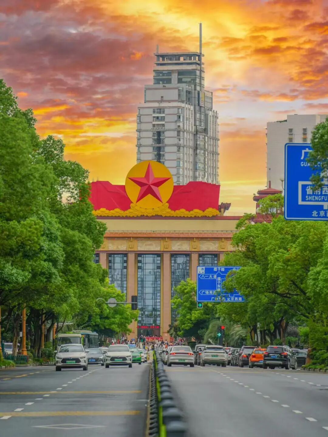 最委屈的千年古都，嗜辣又馋人，安逸的想让人在这养老，却一直被严重低估...