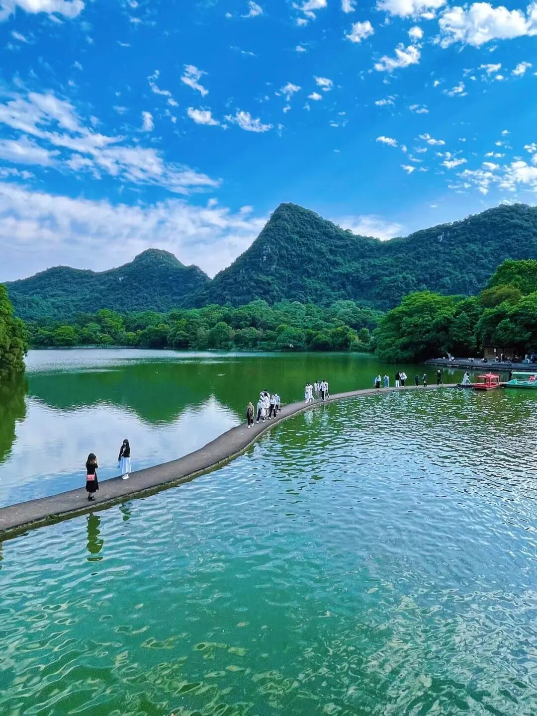 中国水质最好的城市，风景不输桂林，却凭一碗粉征服全球吃货的心~